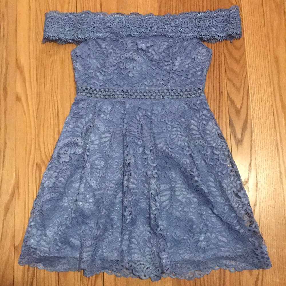 off the shoulder lace dress!